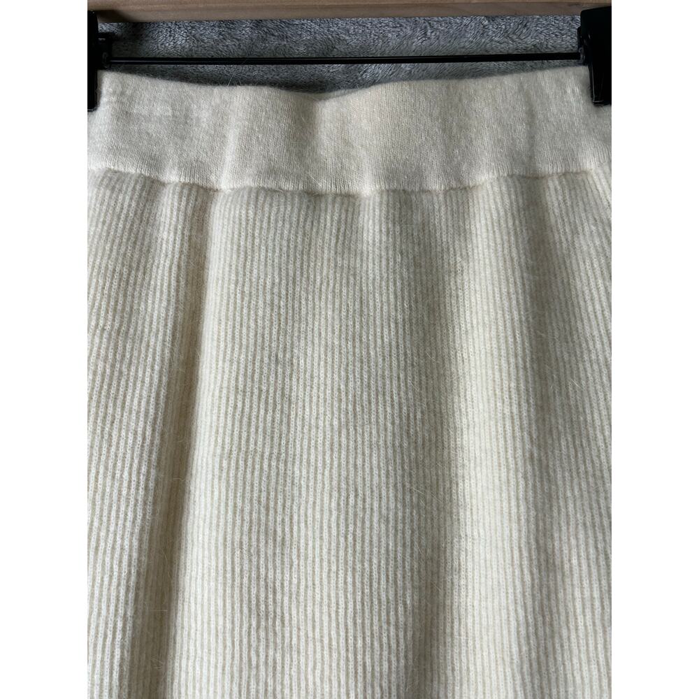 Vintage Ivory Lambswool Angora Beaded Ribbed Knit Sweater Skirt Set Quiet Luxury - Picture 11 of 13